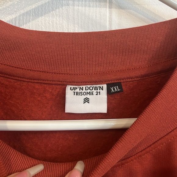 Up'n downco crewneck terracotta XXL NEVER WORN - Picture 3 of 5